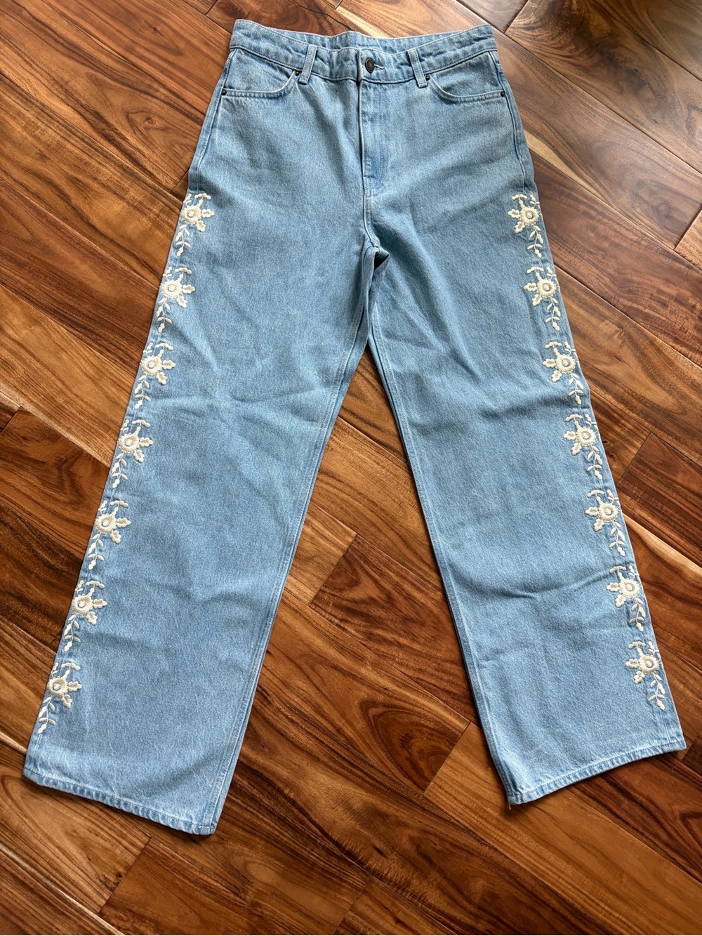 Sézane VALENTIN TROUSERS - SÉZANE X SEA NY DENIM BLUE WITH CREAM EMBROIDERY - Picture 5 of 11
